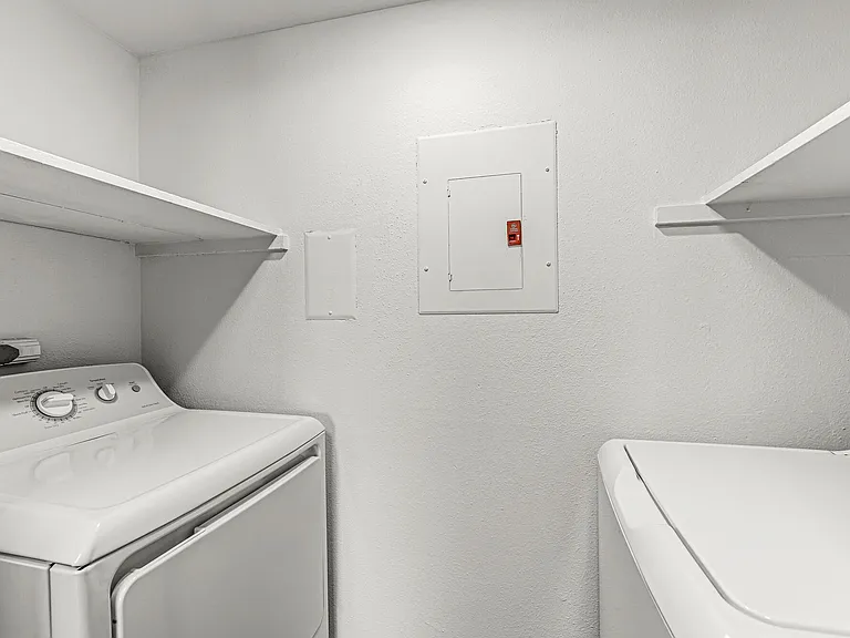 Enclave at Eagle Creek Apartments — Photo 49