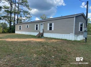 107 Unicorn Ln, Castleberry, AL 36432
