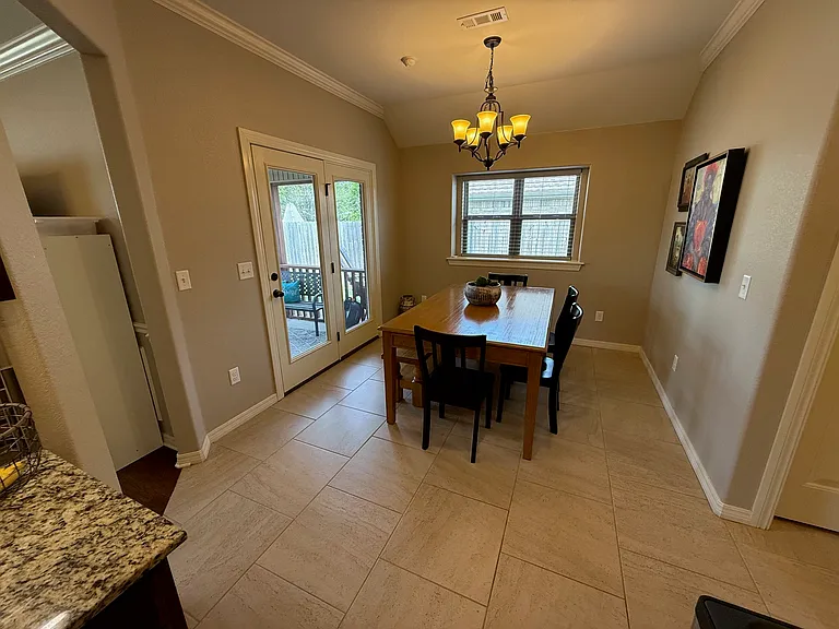 2903 N Raven Ln — Photo 4