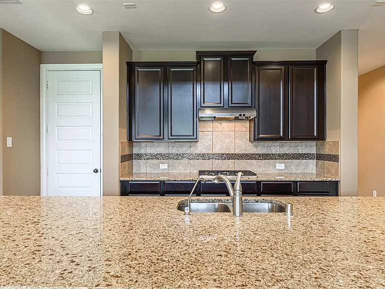 4607 Rockton Hills Ln — Photo 14