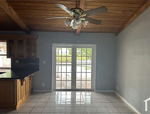 3rd image of 1107 SW 83rd Ave