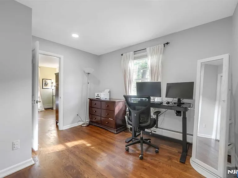 5 Monroe Dr — Photo 23