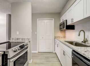1800 Windridge Dr #303, Atlanta, GA 30350