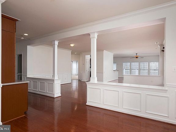 5th image of 215 Encore Ct