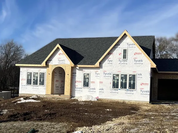 W8778 Blue Violet Court, Cambridge, WI 53523