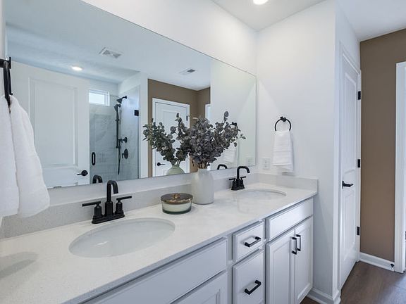 Spa Like Owner s Bath