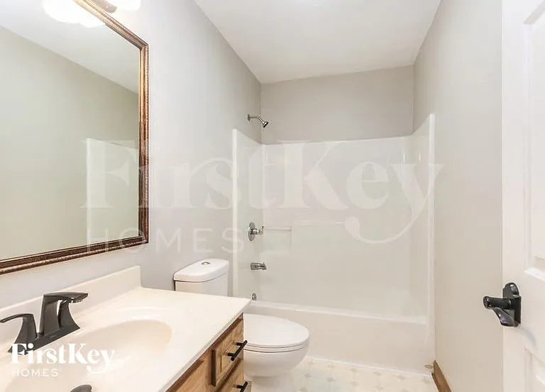 169 Meadows Ct — Photo 14