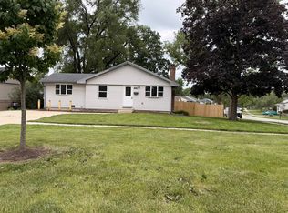 461 E Fullerton Ave, Glendale Heights, IL 60139