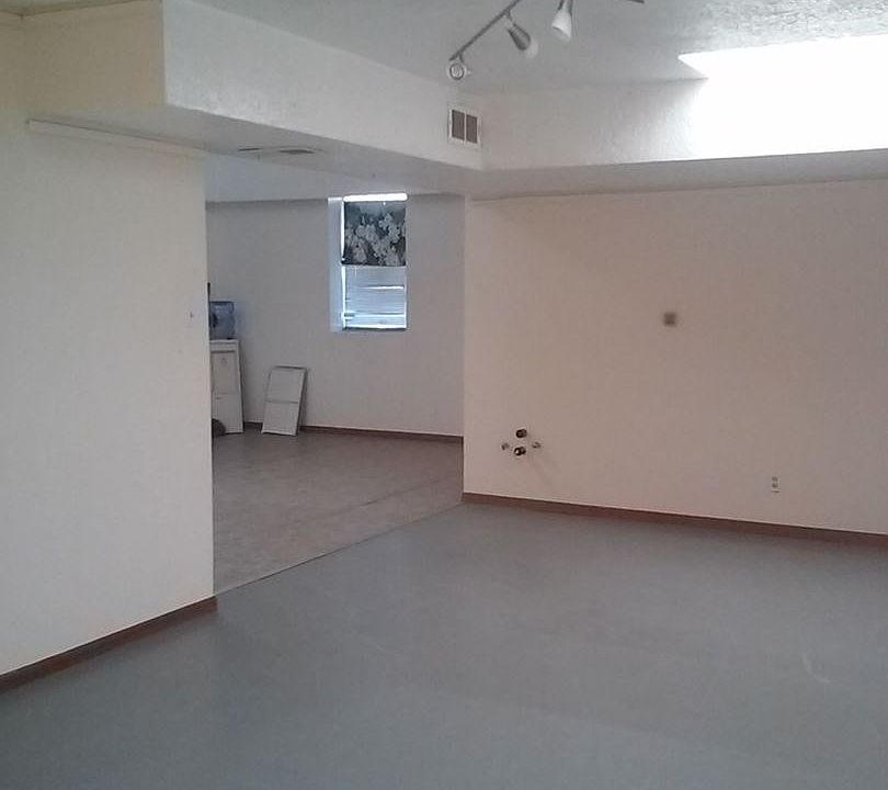 1st image of 900 William St SE #B