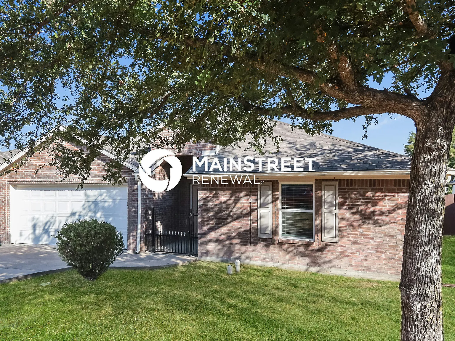 312 Timbercreek Ct — Photo 2