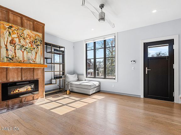 5th image of 31 Thornhill Rd