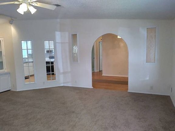 4th image of 3045 Bay Springs Trl