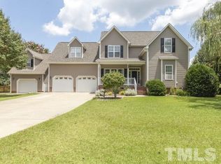 1541 Olde McKenzie Dr, Holly Springs, NC 27540