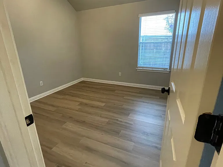 10025 Mount Rainier Dr — Photo 31
