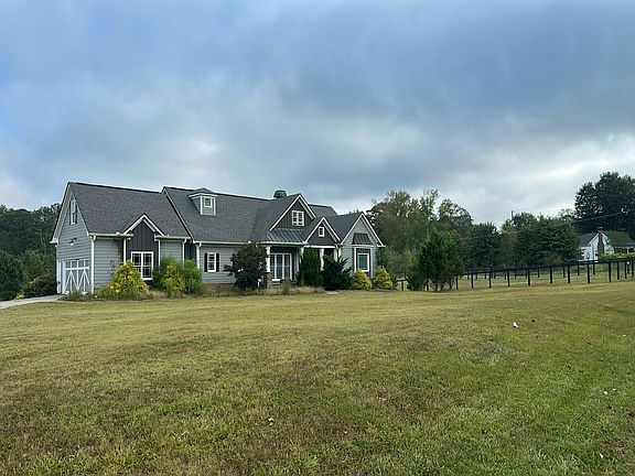 3rd image of 514 Sweetwater Church Rd