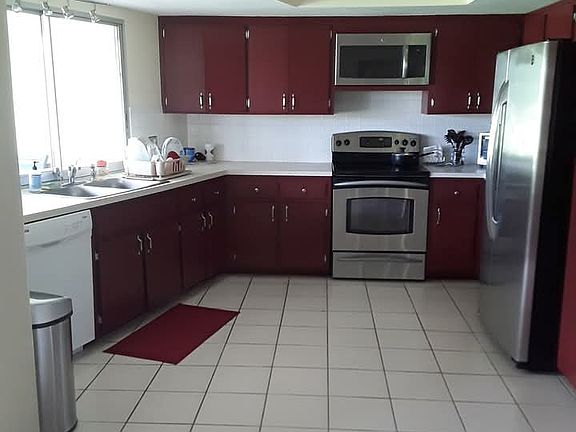 2nd image of 4727 Lakewood Blvd #1