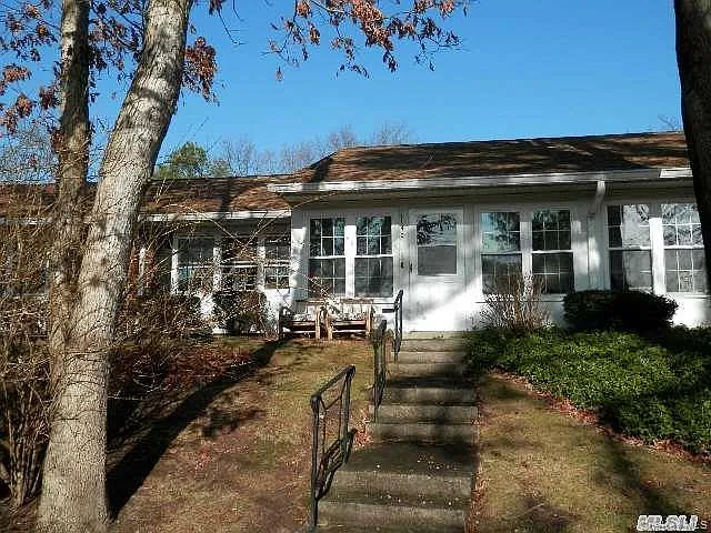 114 Exmore Ct #114-C — Photo 2