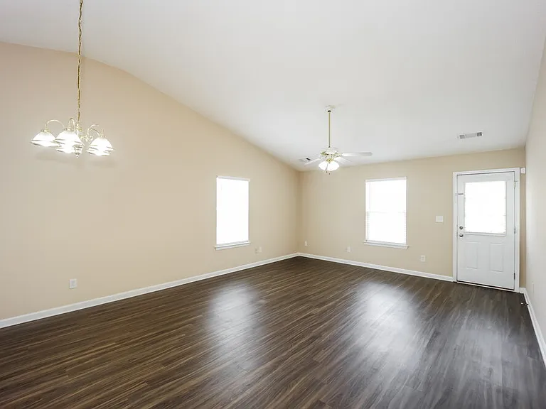 2167 Red Oak Cir — Photo 6