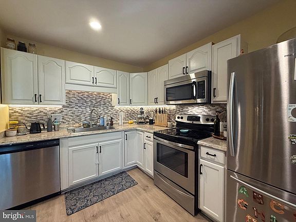5th image of 178 Elephant Rd APT B-11