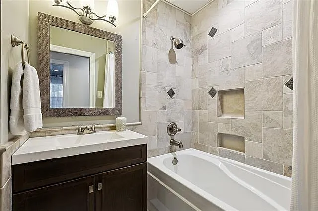 4217 Pratt St — Photo 21