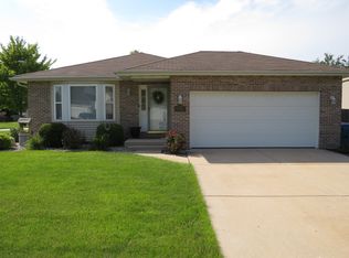 792 Cottage Ct, Morris, IL 60450