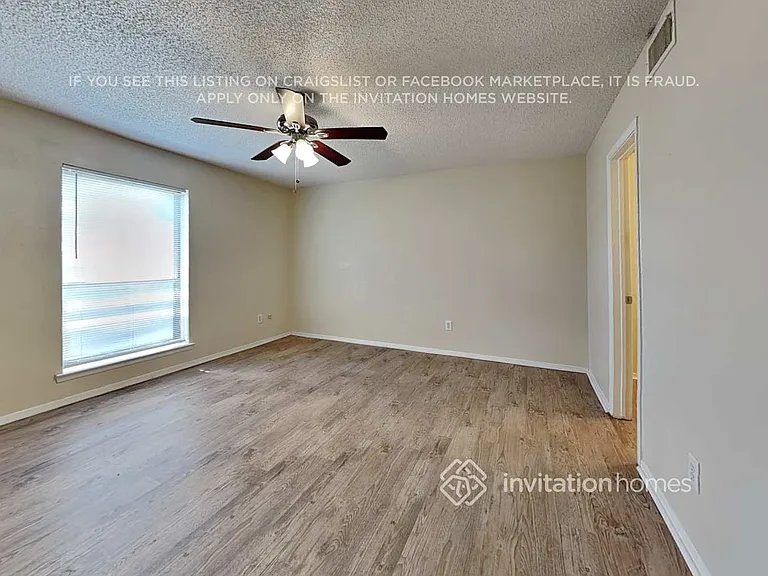 2609 Renwick Dr — Photo 9
