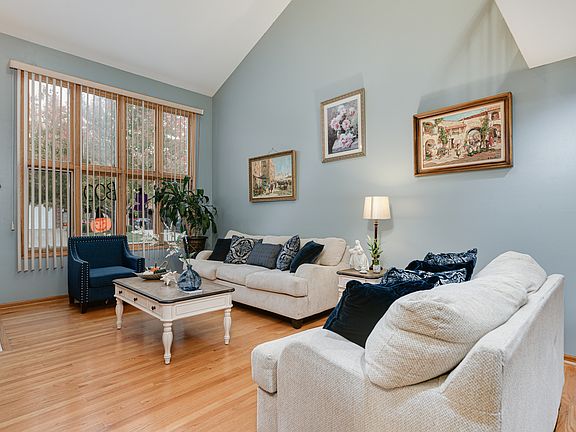 2nd image of 11733 Seagull Ln