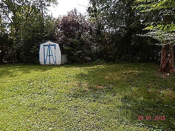 4th image of 1703 Oakland E