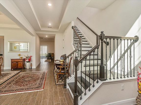 3rd image of 9294 Woodcrane Dr