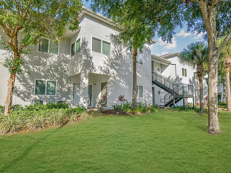 The Laurel at Altamonte — Photo 24