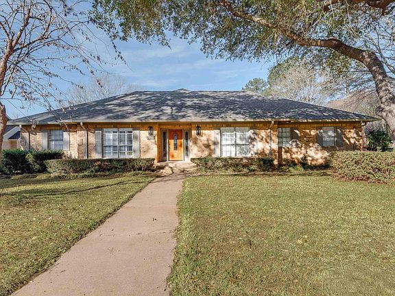 4th image of 2213 Melissa Dr