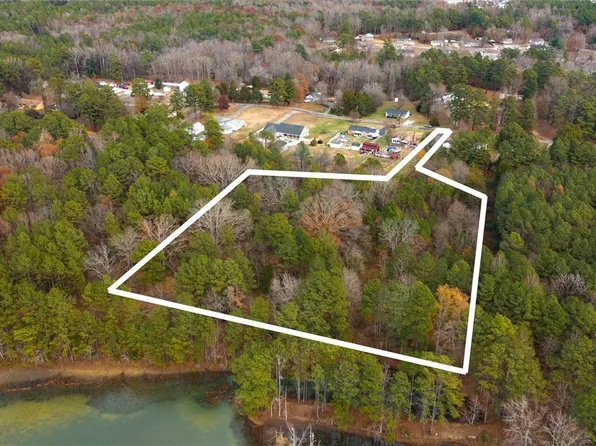 5916 Lewis Rd, Petersburg, VA 23803