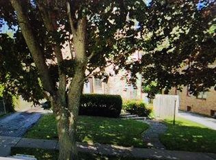 1106 W Pacific Ave #1, Waukegan, IL 60085