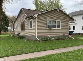 111 Randall St, Reinbeck, IA 50669
