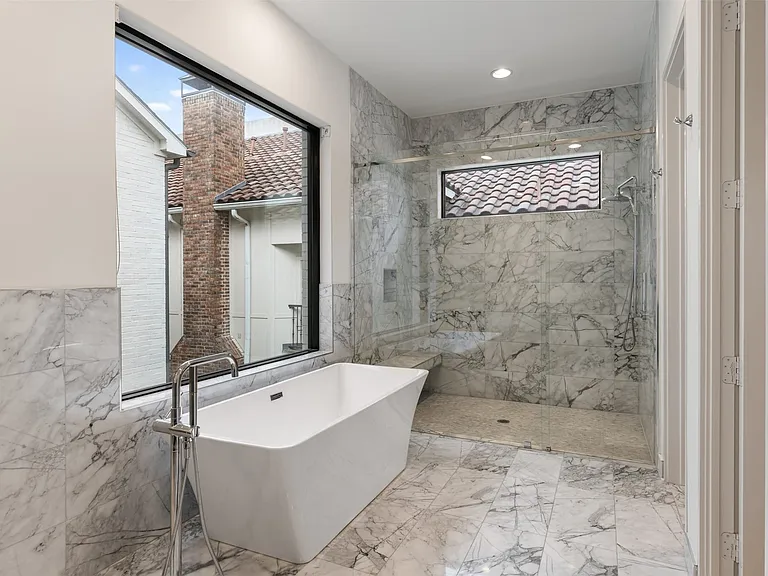 Separate Tub!