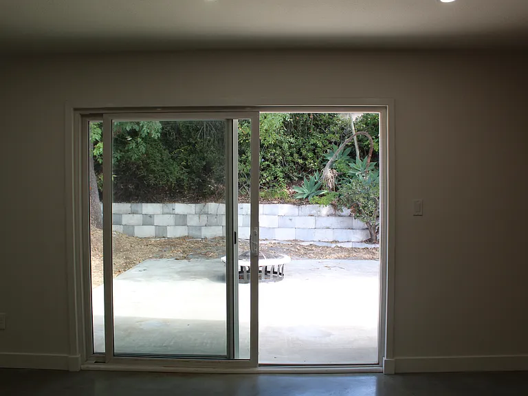 1135 Myra Ave — Photo 14