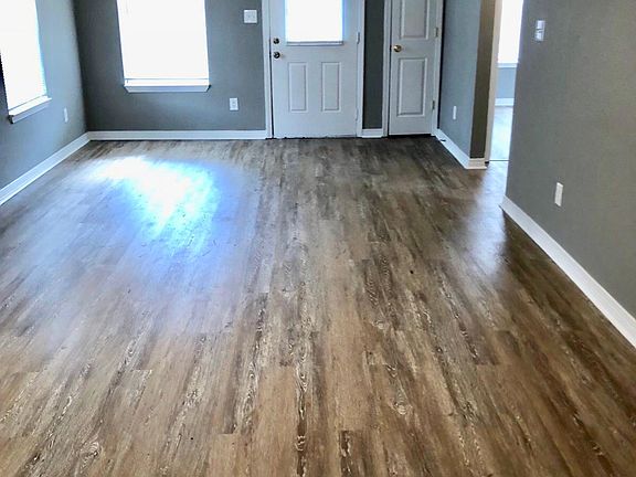 3rd image of 3639 Park Blvd #A