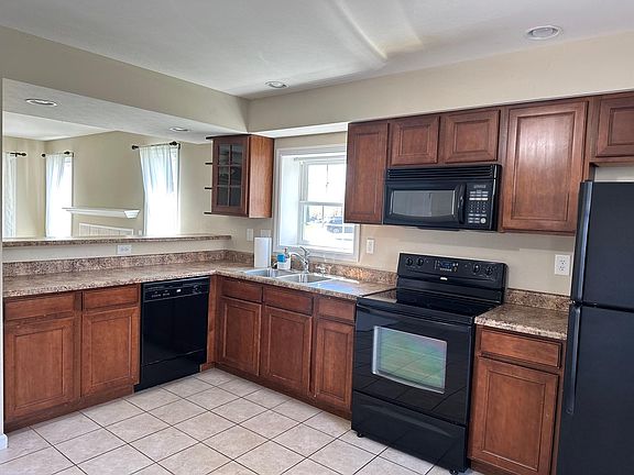 3rd image of 2867 E Creeks Edge Dr