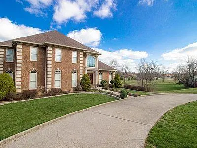 70 Raleigh Ct