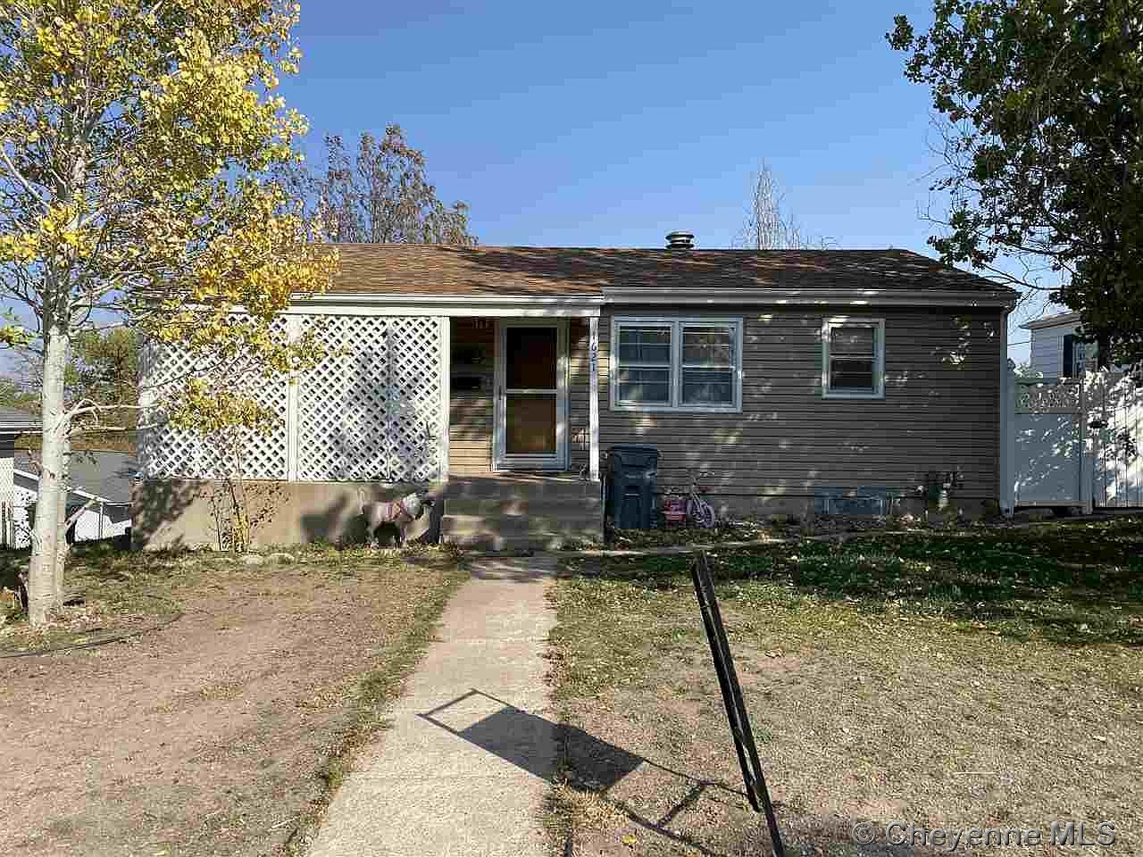 1621 Crook Ave, Cheyenne, WY 82001 | Zillow