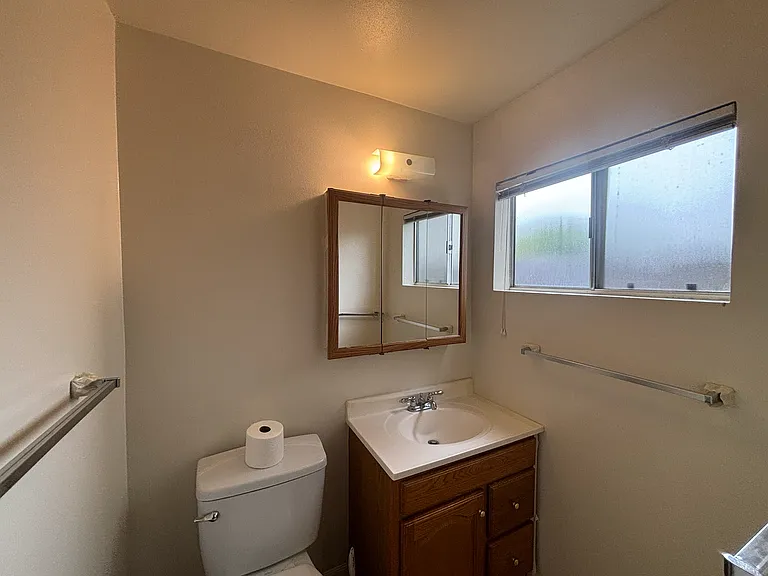 489 Estero Ave — Photo 8