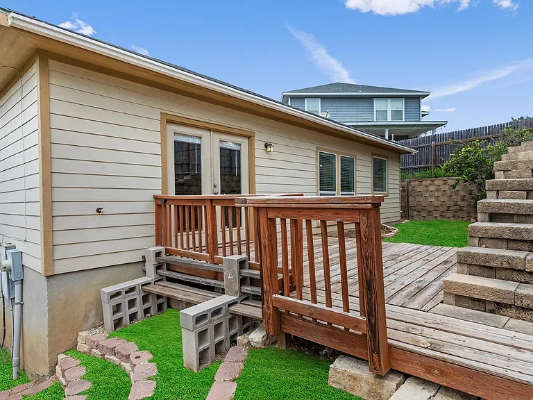 6730 Nora Vista Way — Photo 17