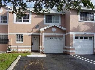 12257 SW 50th Pl, Cooper City, FL 33330