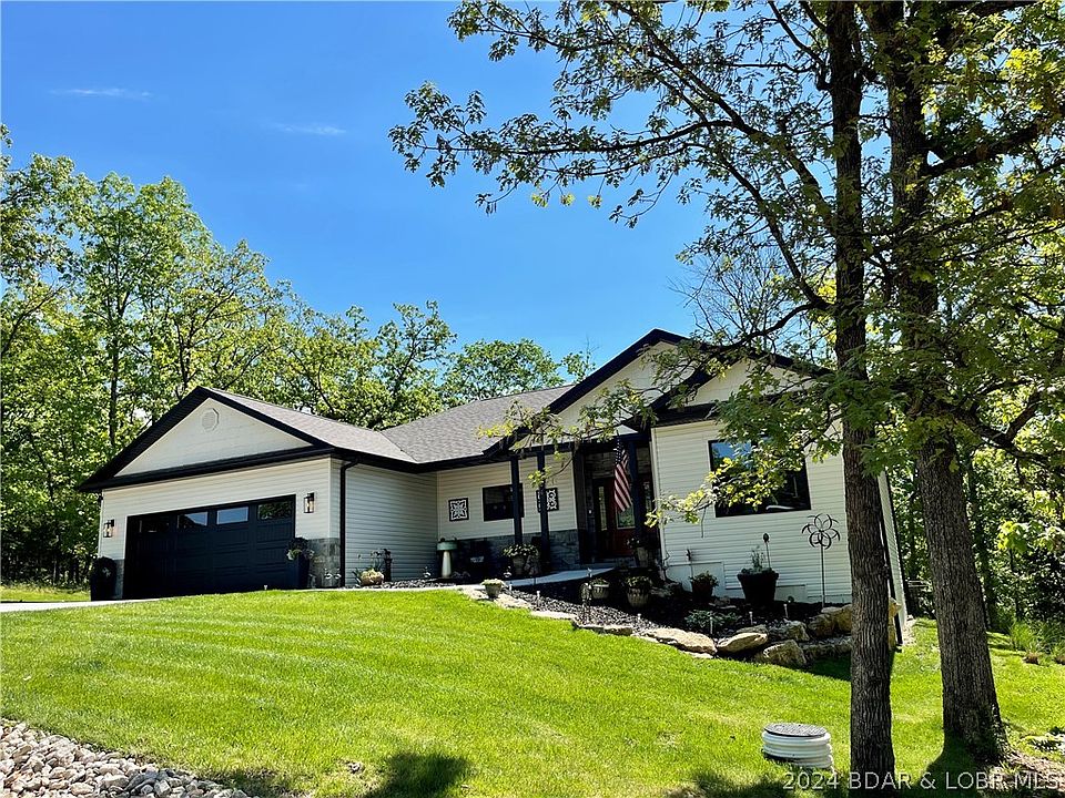 1st image of 44 Albany Drive