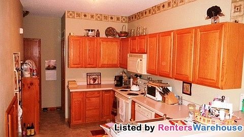 3rd image of 13848 Hyacinth Dr