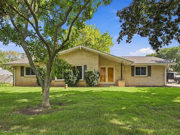 2nd image of 3920 Fiebrantz DRIVE