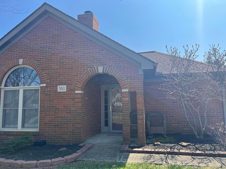 1st image of 5811 Locbury Ln #R