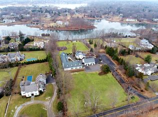 90 Pear Tree Point Rd, Darien, CT 06820