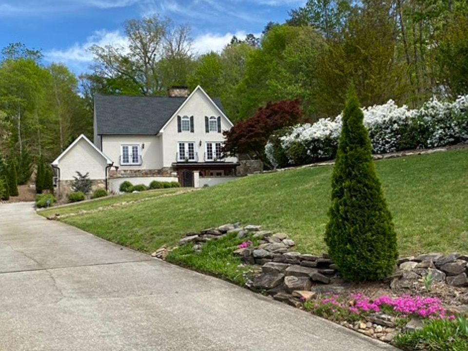 1st image of 2412 Toressa Ln
