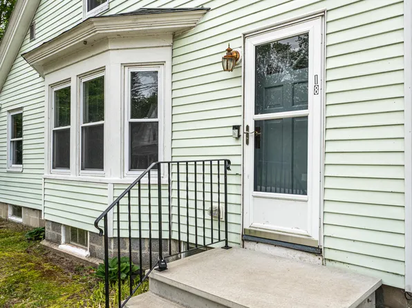 18 Cooks Mills Road, Casco, ME 04015